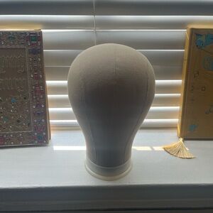 Canvas Wig Head - 21”